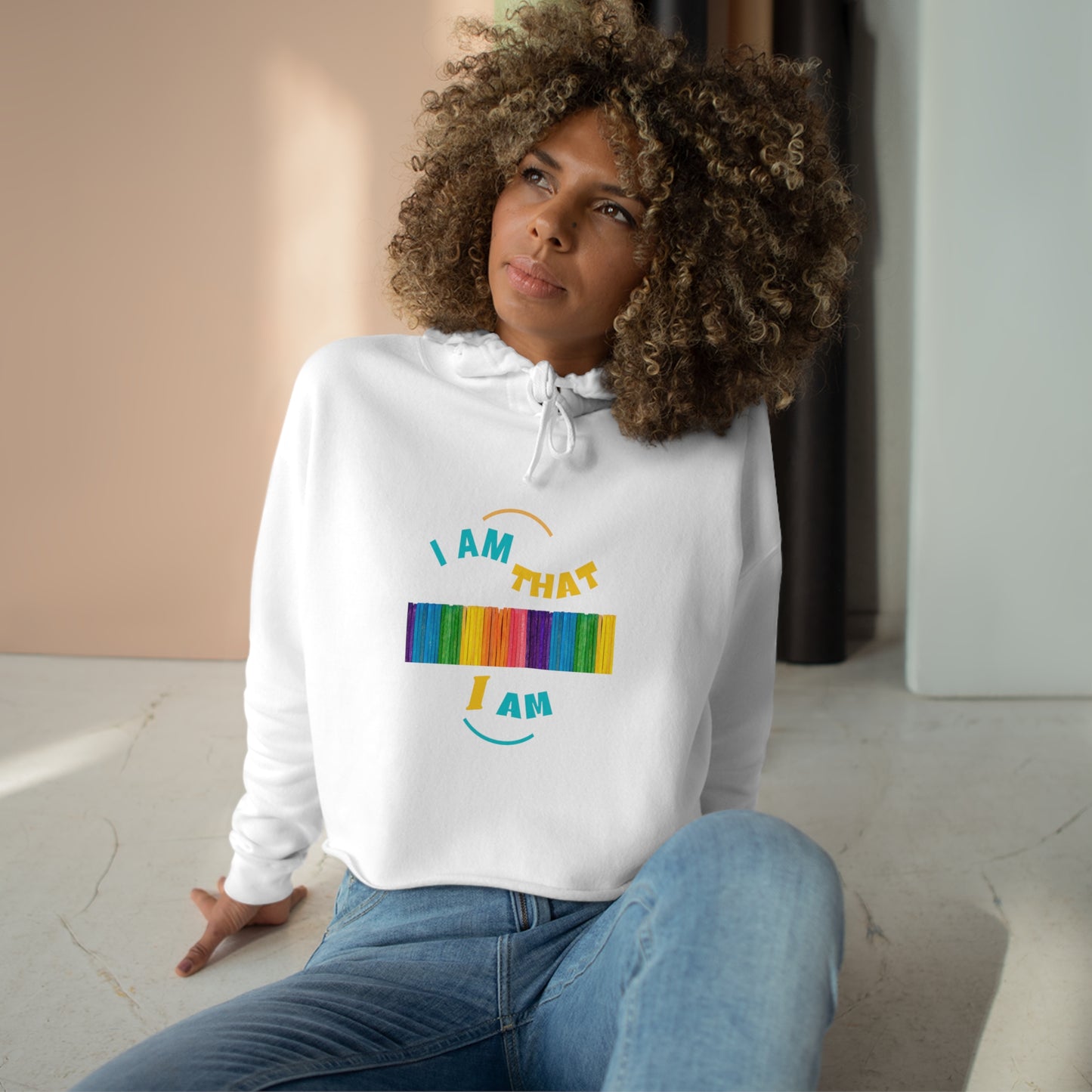 Effortlessly Chic – Women’s Crop Hoodie