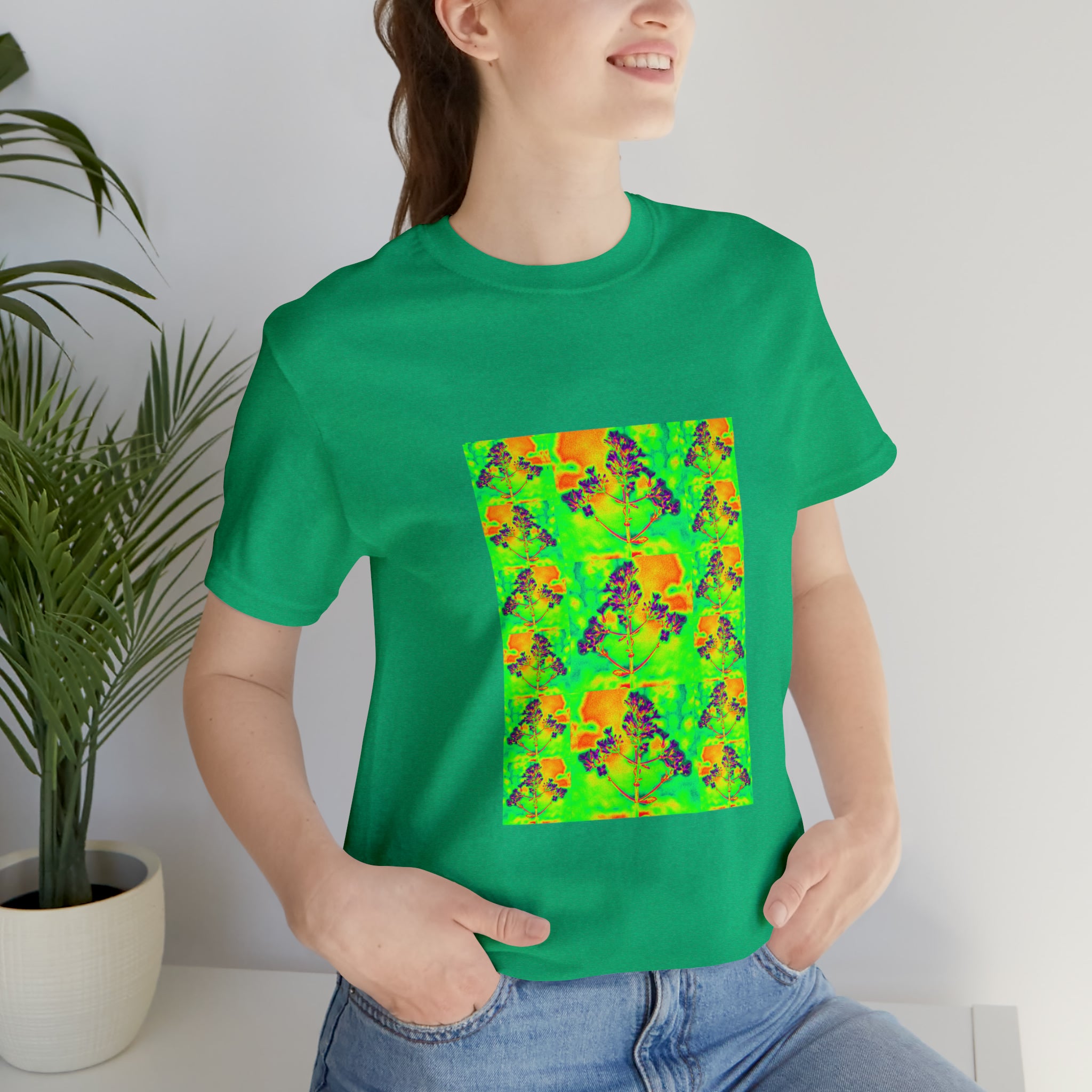 Unisex Jersey Short Sleeve Psychedelic design Tee