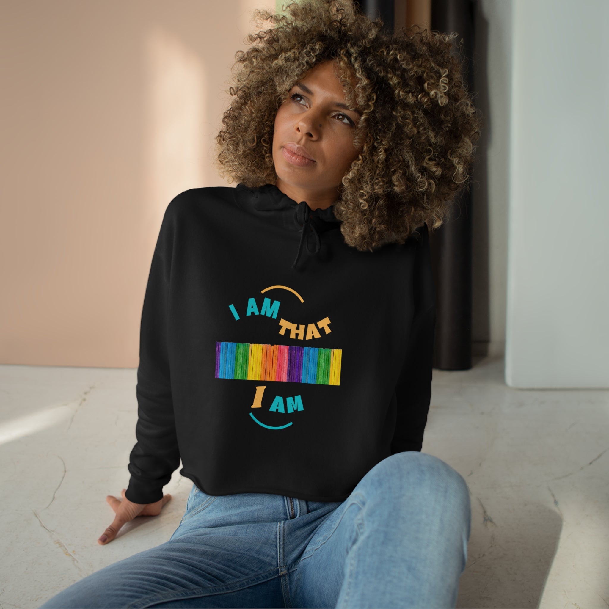 Effortlessly Chic – Women’s Crop Hoodie